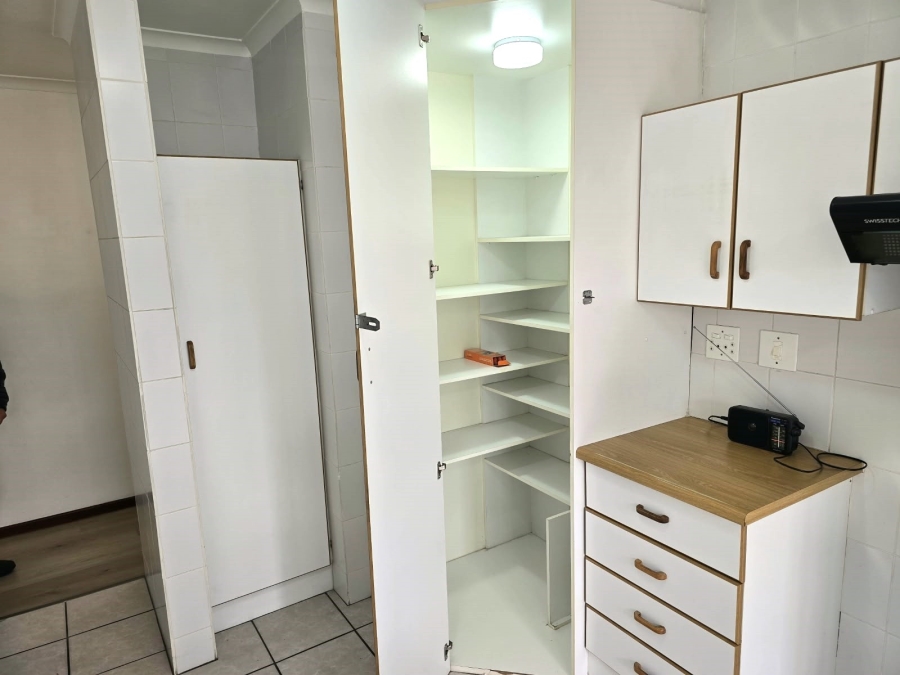 To Let 2 Bedroom Property for Rent in Paarl North Western Cape
